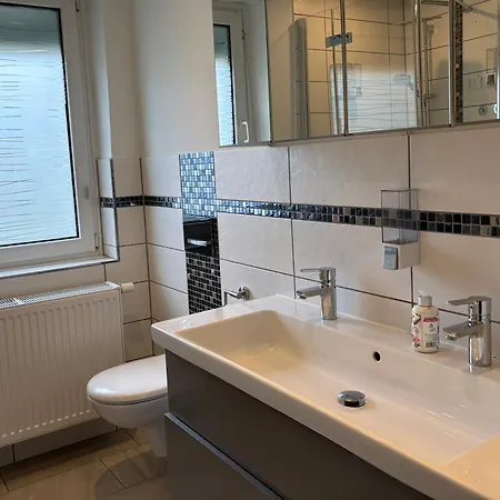 Familienwohnung Rosengarten- Damaschke Strasse Apartman